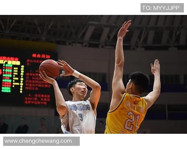 2013年北京首钢与青岛双星激战回顾：篮球场上的荣耀与挑战